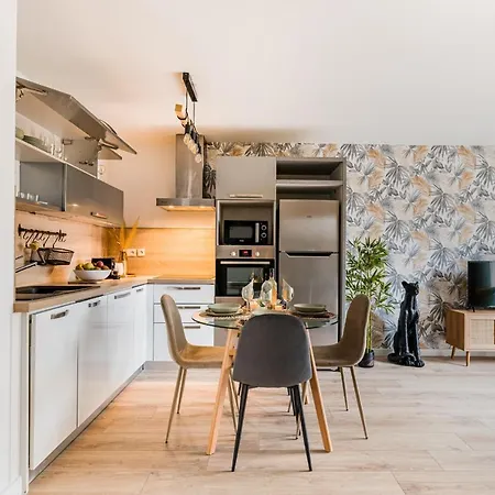 Le Nouveau Monde - Appartement Chic Et Confortable Saint-Priest  Exterior foto